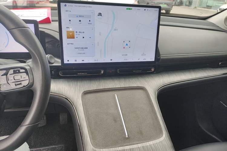 Used AION S MAX 2025 70 Star Edition 53.7 kWh Audio And AC Panel