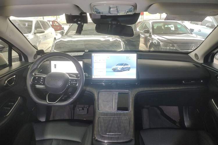 Used AION S MAX 2025 70 Star Edition 53.7 kWh Center Console