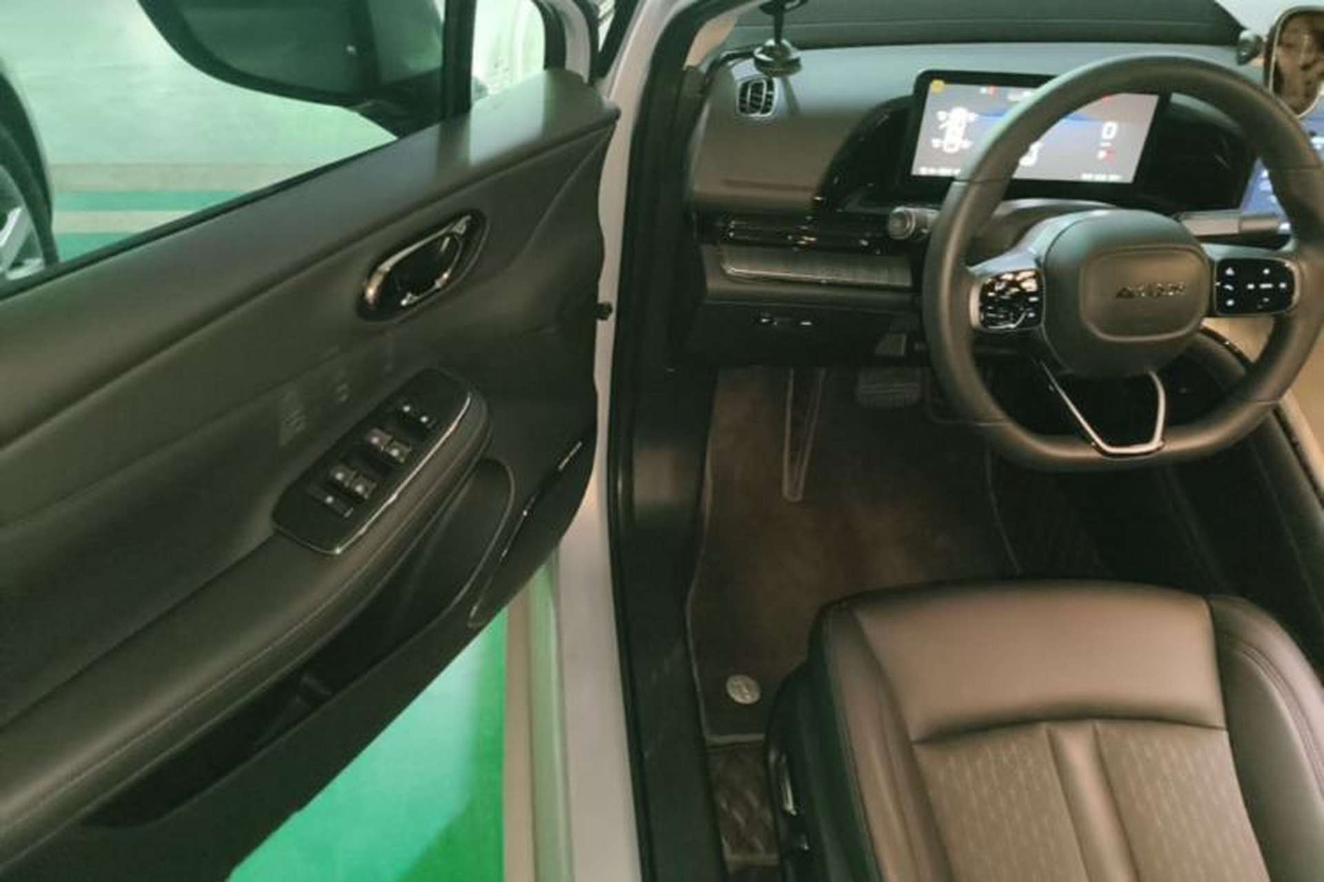 Used AION S MAX 2025 70 Star Edition 53.7 kWh Driver Seat