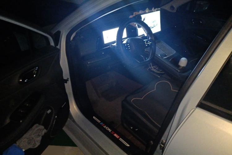 Used AION S MAX 2025 70 Star Edition 53.7 kWh Driver Seat