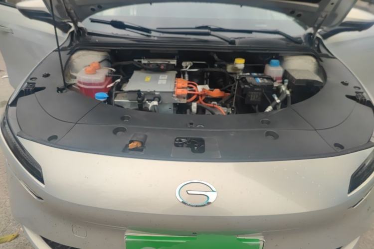 Used AION S MAX 2025 70 Star Edition 53.7 kWh Engine Bay