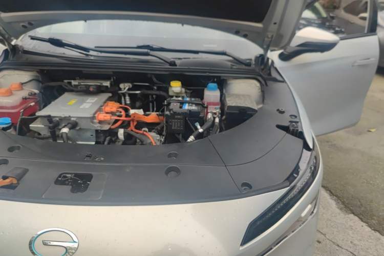 Used AION S MAX 2025 70 Star Edition 53.7 kWh Engine Bay Left