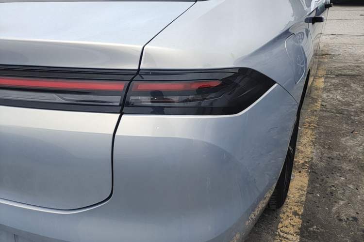 Used AION S MAX 2025 70 Star Edition 53.7 kWh Exterior 3