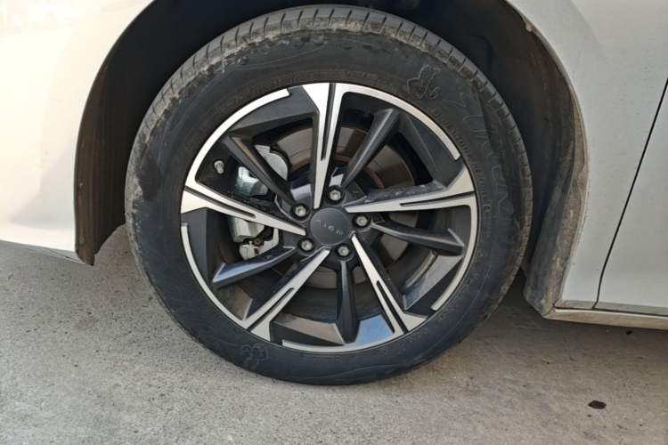 Used AION S MAX 2025 70 Star Edition 53.7 kWh Exterior 4