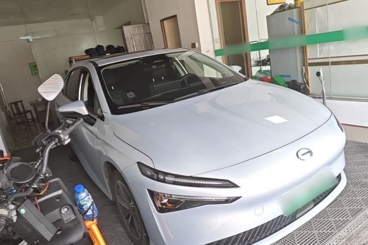 Used AION S MAX 2025 70 Star Edition 53.7 kWh Front Right 45 Deg