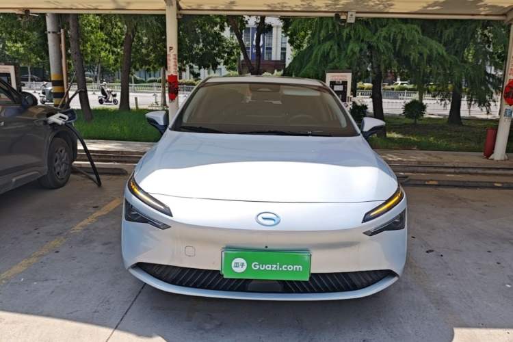 Used AION S MAX 2025 70 Star Edition 53.7 kWh Front