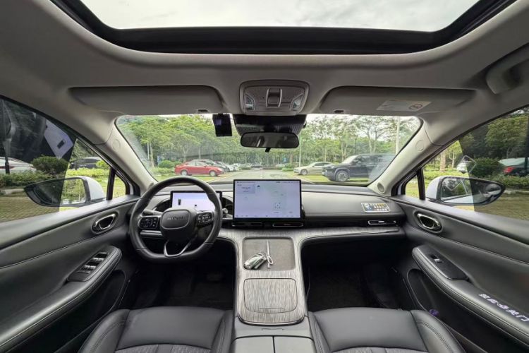 Used AION S MAX 2025 70 Star Edition 53.7 kWh Interior 4
