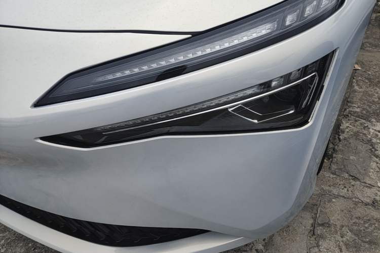 Used AION S MAX 2025 70 Star Edition 53.7 kWh Left Front Headlight