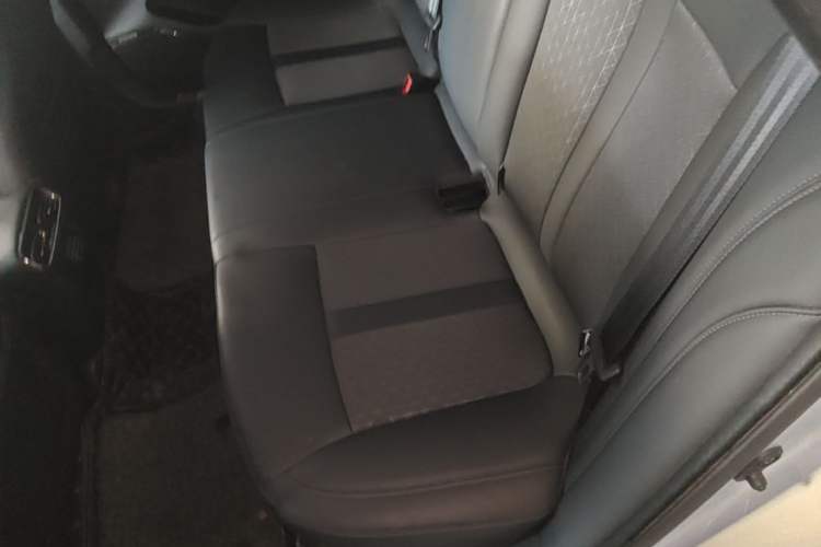 Used AION S MAX 2025 70 Star Edition 53.7 kWh Left Rear Seat