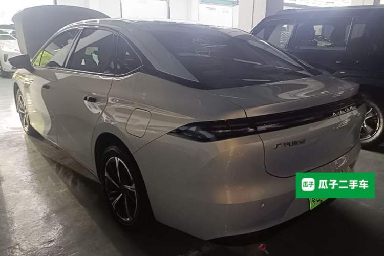 Used AION S MAX 2025 70 Star Edition 53.7 kWh Rear Left 45 Deg
