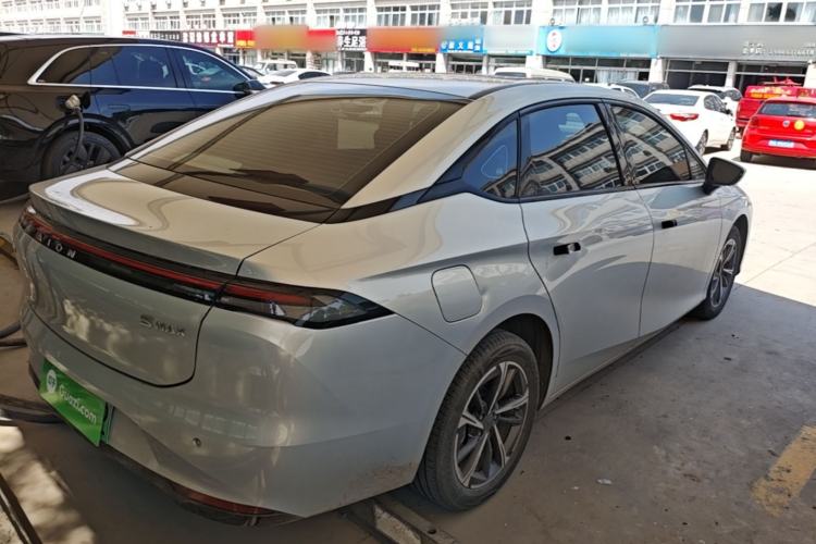Used AION S MAX 2025 70 Star Edition 53.7 kWh Rear Right 45 Deg