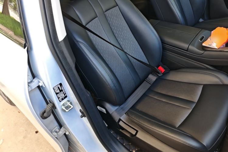 Used AION S MAX 2025 70 Star Edition 53.7 kWh Right Front Seat