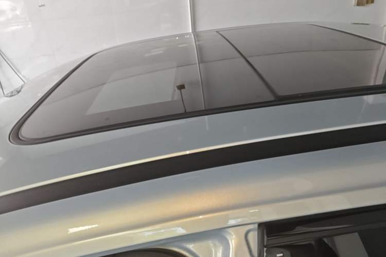 Used AION S MAX 2025 70 Star Edition 53.7 kWh Roof