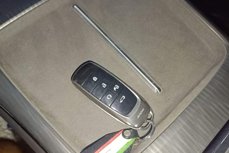 Used AION S MAX 2025 70 Star Edition 53.7 kWh Vehicle Key