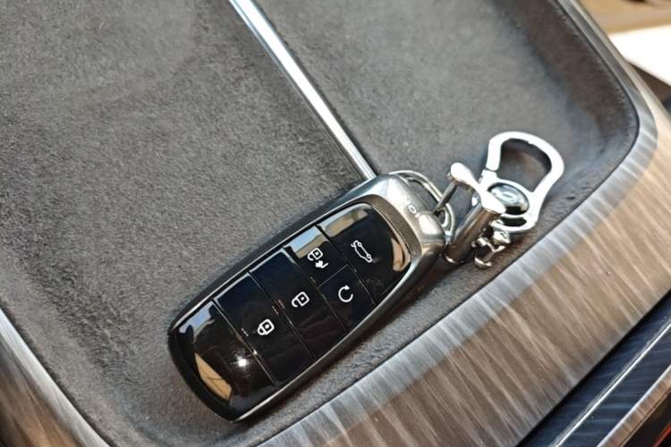 Used AION S MAX 2025 70 Star Edition 53.7 kWh Vehicle Key