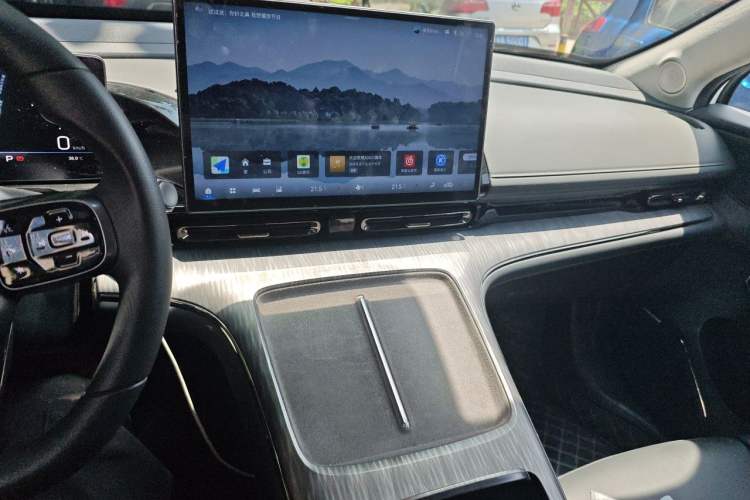 Used AION S MAX 2025 70 Star Edition 53.7 kWh Audio And AC Panel
