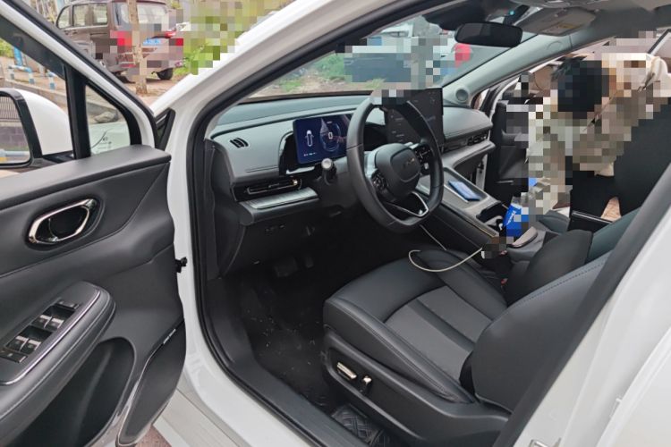 Used AION S MAX 2025 70 Star Edition 53.7 kWh Driver Seat