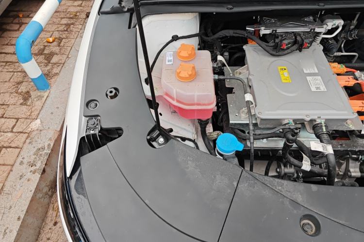 Used AION S MAX 2025 70 Star Edition 53.7 kWh Engine Bay Right