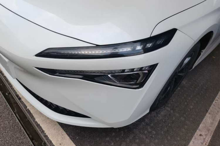 Used AION S MAX 2025 70 Star Edition 53.7 kWh Left Front Headlight