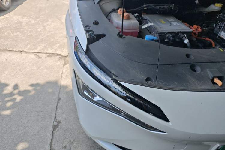 Used AION S MAX 2025 70 Star Edition 53.7 kWh Right Front Headlight
