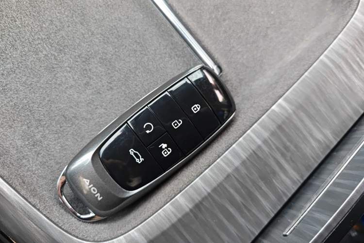 Used AION S MAX 2025 70 Star Edition 53.7 kWh Vehicle Key