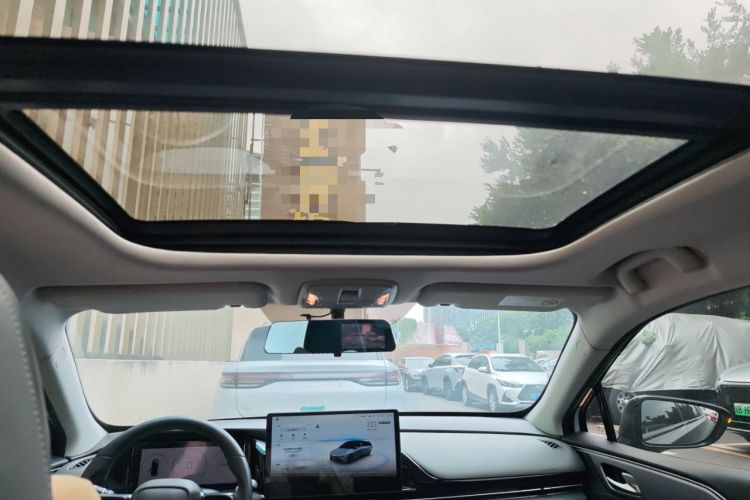 Used AION S Plus 2023 70 Intelligent Edition Lithium Iron Phosphate Headliner