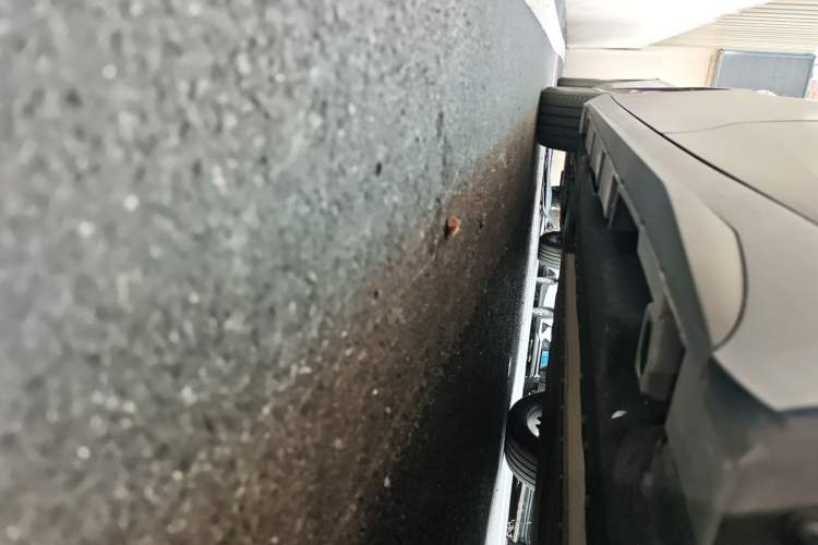 Used AION S Plus 2023 70 Intelligent Edition Lithium Iron Phosphate Left Side Sill
