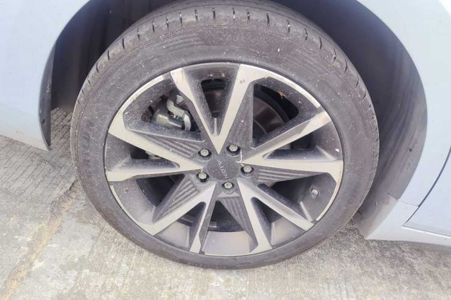 Used AION S Plus 2022 70 Intelligent Edition Right Rear Wheel Hub