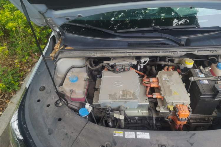 Used AION S Plus 2021 80 Ultra-Long Range Edition Engine Bay Right