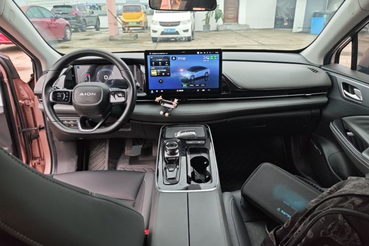 Used AION S Plus 2021 70 Intelligent Edition Center Console