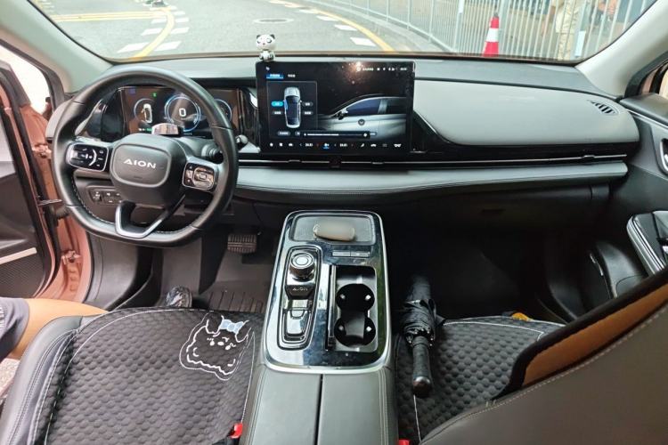 Used AION S Plus 2021 70 Tech Edition Center Console