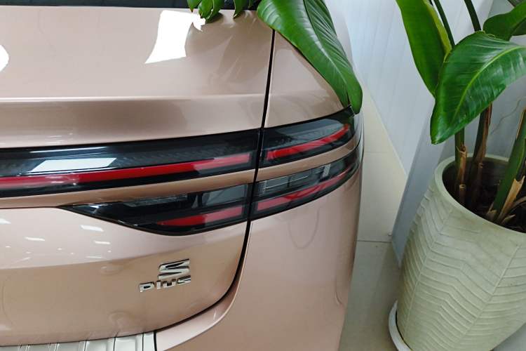 Used AION S Plus 2021 70 Intelligent Edition Right Rear Taillight