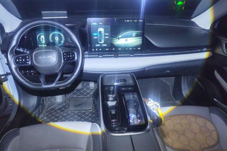 Used AION S Plus 2021 70 Tech Edition Center Console
