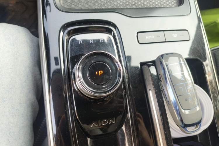 Used AION S Plus 2021 80 Tech Edition Gear Lever
