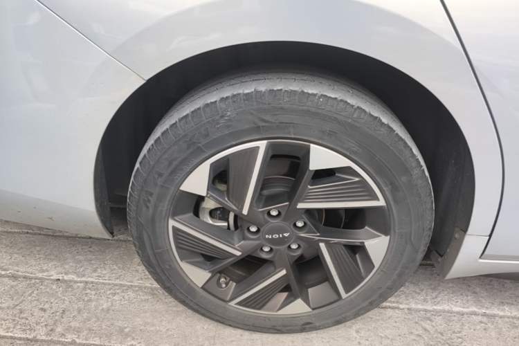 Used AION S Plus 2021 80 Ultra-Long Range Edition Exterior 5
