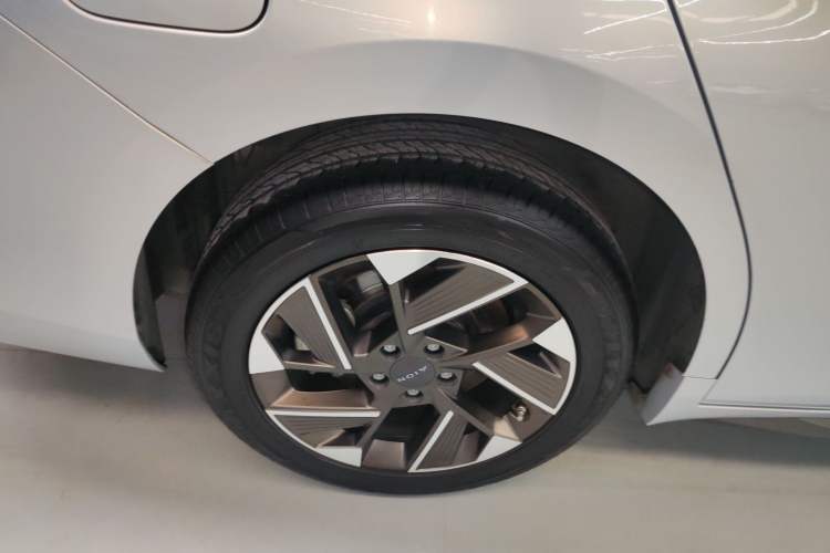 Used AION S Plus 2021 80 Ultra-Long Range Edition Exterior 8