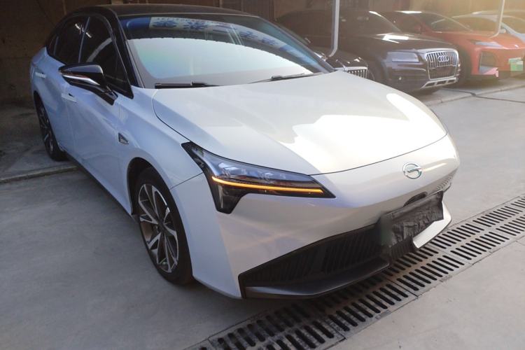 Used AION S Plus 2021 70 Tech Edition Front Right 45 Deg