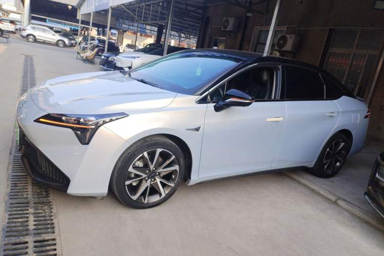 Used AION S Plus 2021 70 Tech Edition Left Side