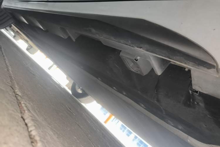 Used AION S Plus 2021 80 Ultra-Long Range Edition Left Side Sill