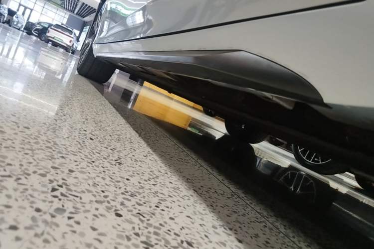 Used AION S Plus 2021 70 Tech Edition Left Side Sill