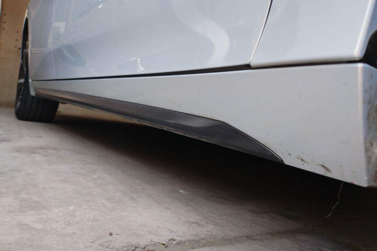 Used AION S Plus 2021 70 Tech Edition Right Side Sill