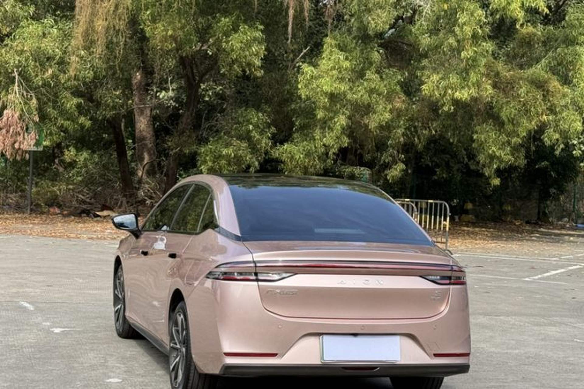 Used AION S Plus 2021 70 Tech Edition Exterior 9