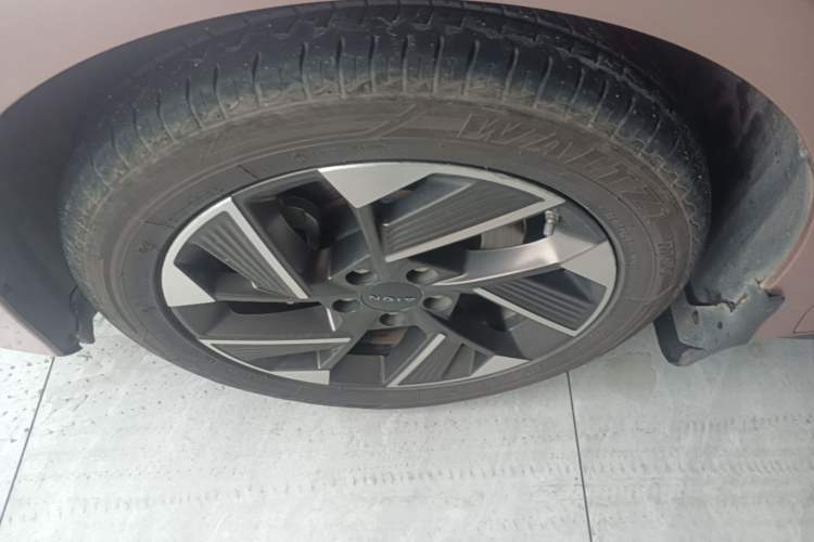 Used AION S Plus 2021 80 Ultra-Long Range Edition Left Front Wheel Hub