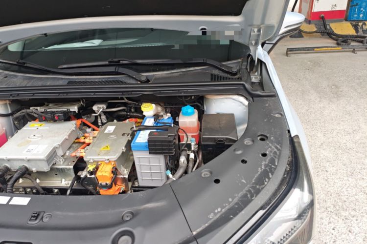 Used AION S Plus 2021 80 Ultra-Long Range Edition Engine Bay Left