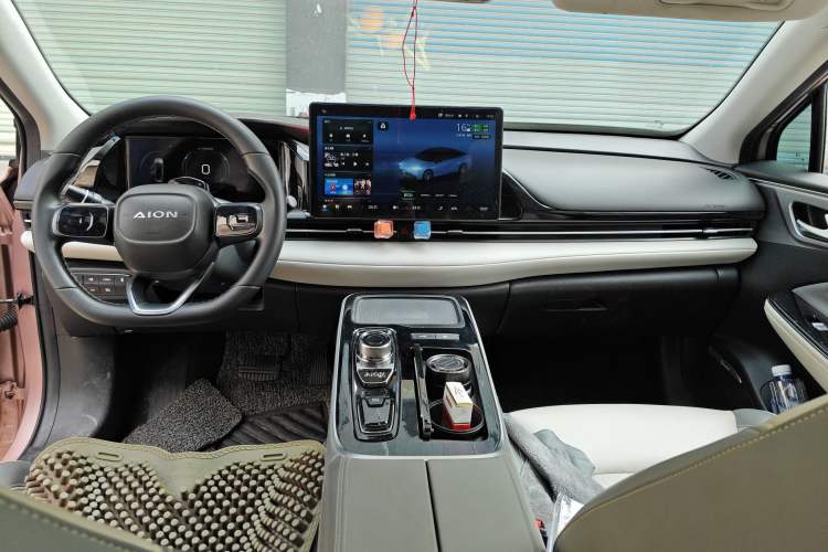 Used AION S Plus 2021 80 Tech Edition Interior 2