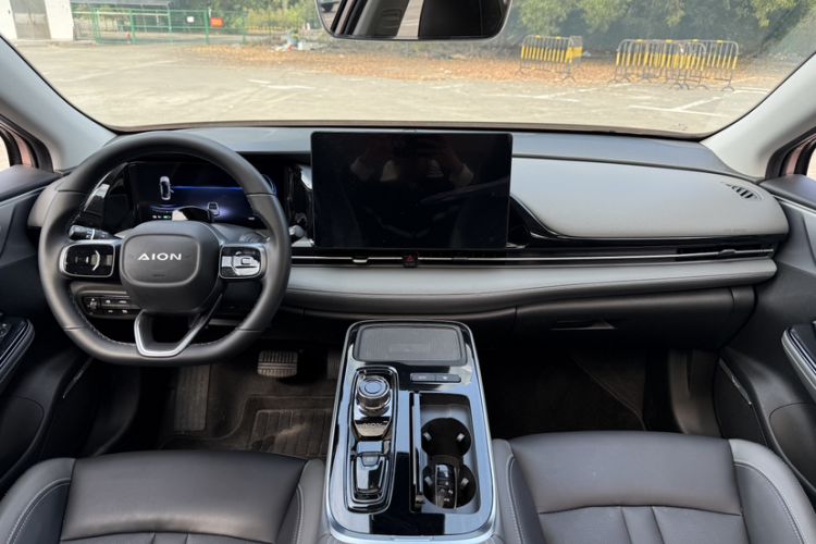Used AION S Plus 2021 70 Tech Edition Interior 5