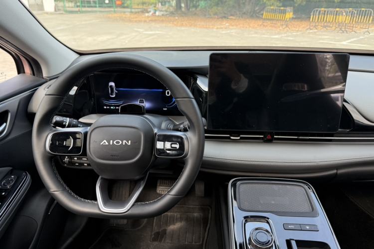 Used AION S Plus 2021 70 Tech Edition Interior 8