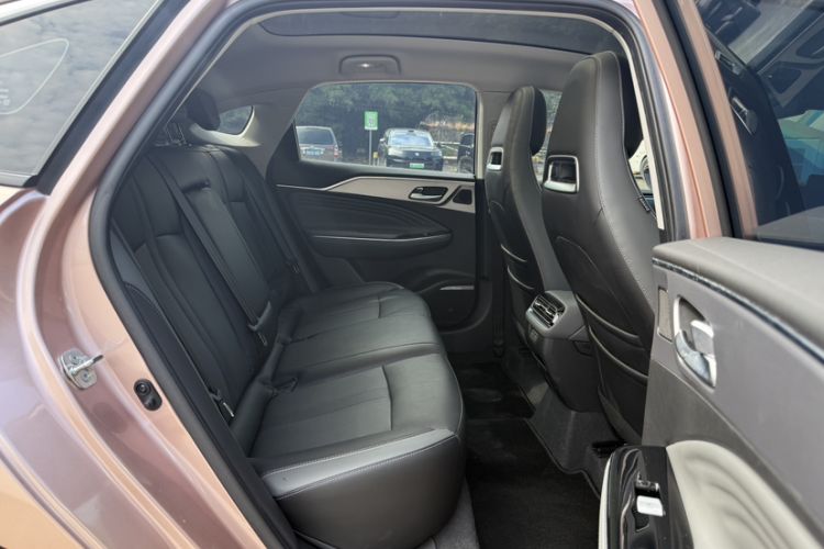 Used AION S Plus 2021 70 Tech Edition Interior 9