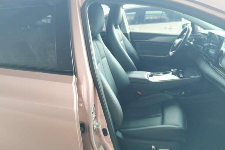 Used AION S Plus 2021 70 Tech Edition Right Front Seat