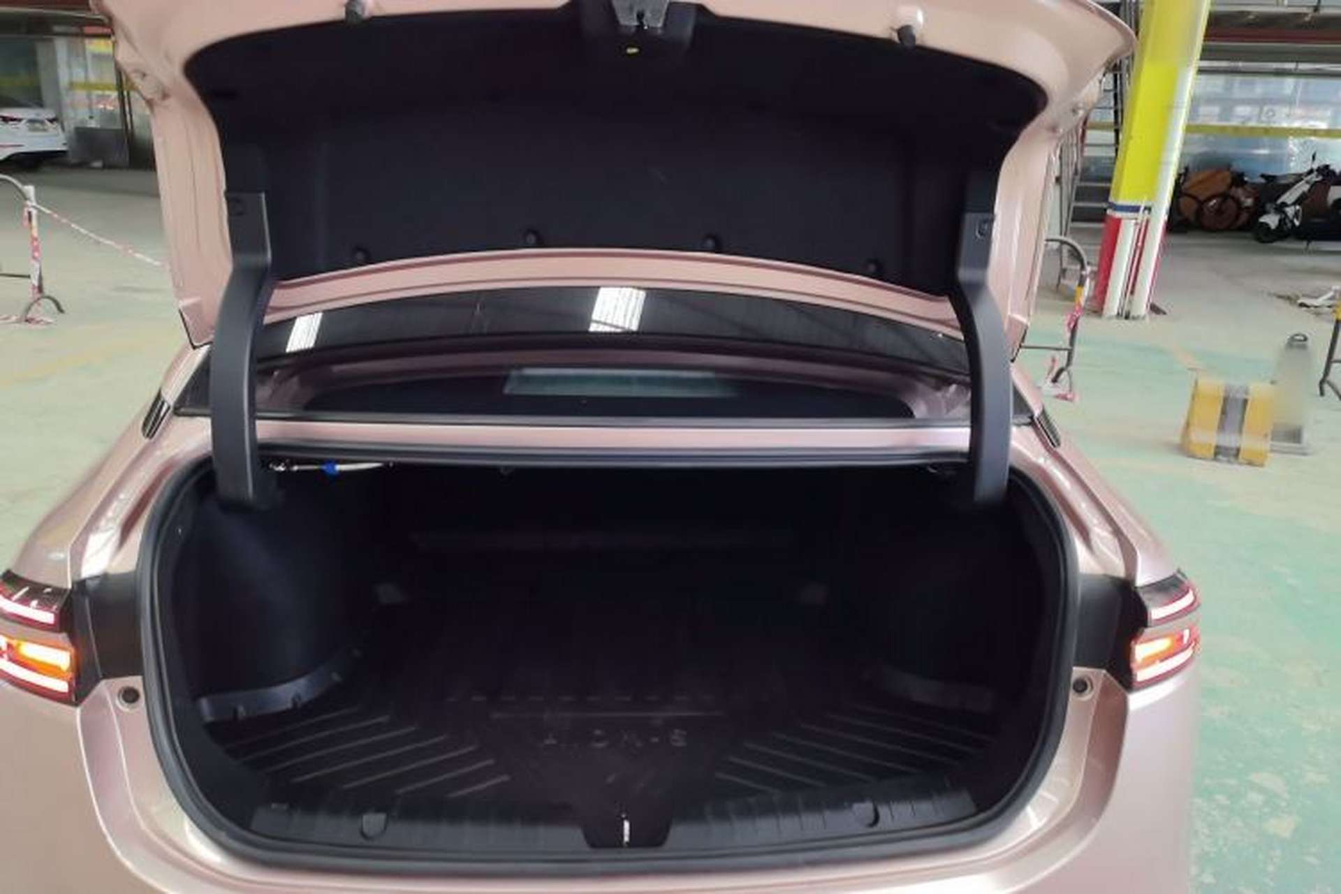 Used AION S Plus 2021 80 Tech Edition Trunk